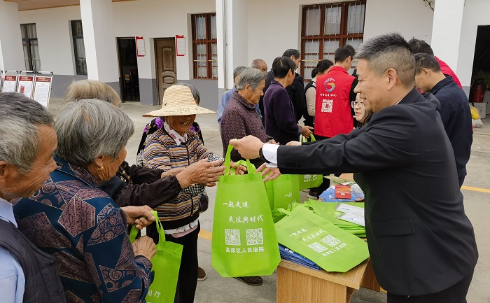 高淳法院组织干警进网格开展系列普法宣讲活动