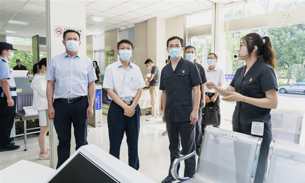 高淳区委书记刘伟专题调研法院工作