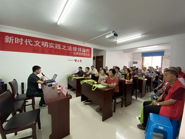 高淳法院开展民法典宣传进网格活动