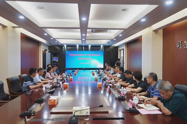 市委老干部局来高淳法院检查调研工作